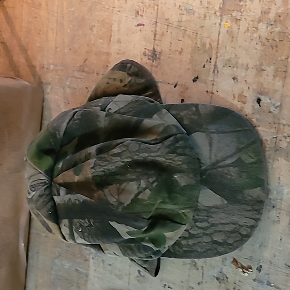 Whitewater outdoors hunting vhat reversible top realtree design - Picture 1 of 4